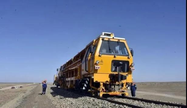 宗巴音方向鐵路將于明年7月全面投入運(yùn)營