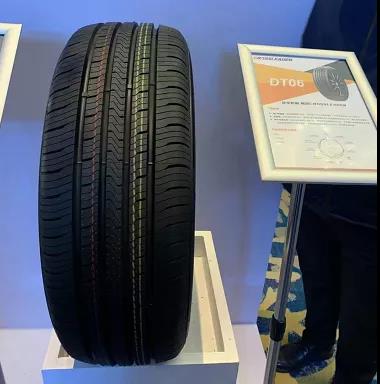 與同類型的普通輪胎相比，雙星“全防爆”安全輪胎更耐撞、耐刮