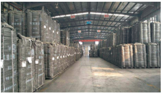 本項目在鞏固橡膠炭黑產(chǎn)能和質(zhì)量優(yōu)勢的基礎(chǔ)上，為導(dǎo)電炭黑、 色素炭黑和各類專用炭黑產(chǎn)品奠定產(chǎn)能基礎(chǔ)，從而進一步擴展公司產(chǎn)品系列，拓展新的盈利增長點，降低因單一品種產(chǎn)品價格波動對公司整體業(yè)績造成的影響。